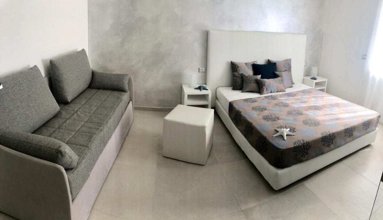 Accanto A Te - Charme Rooms В'єсте Екстер'єр фото